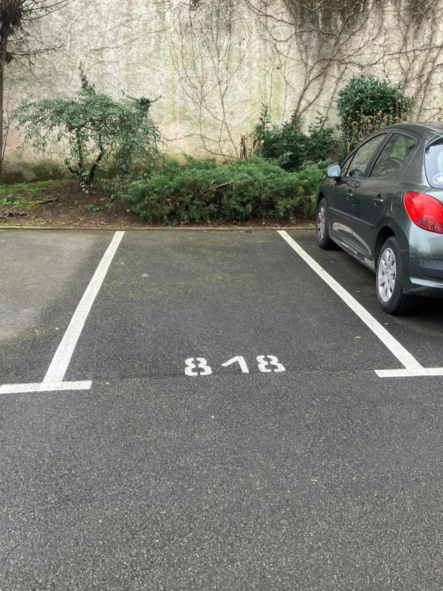 Rives De Loire Parking Gratuit Apartment