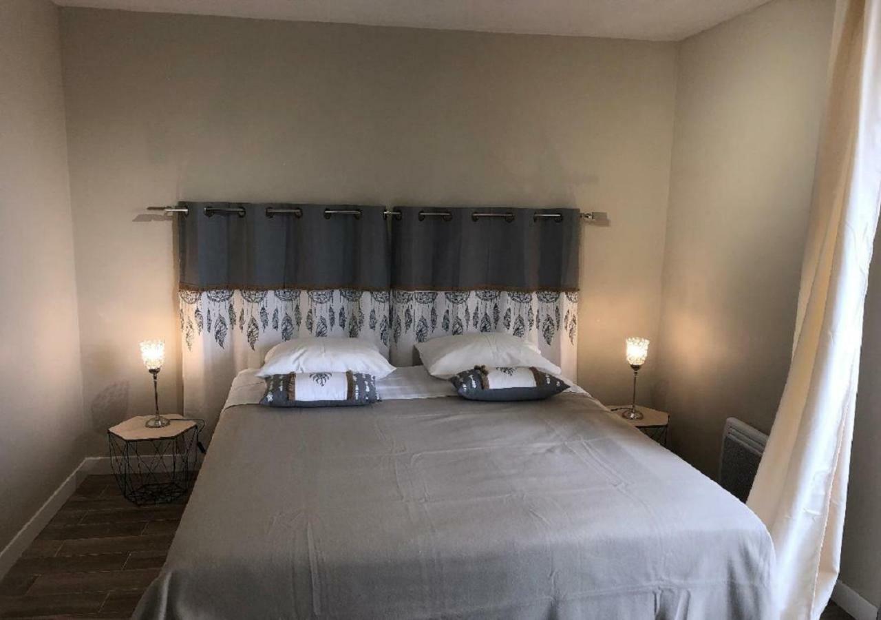 Rives De Loire Parking Gratuit Apartment