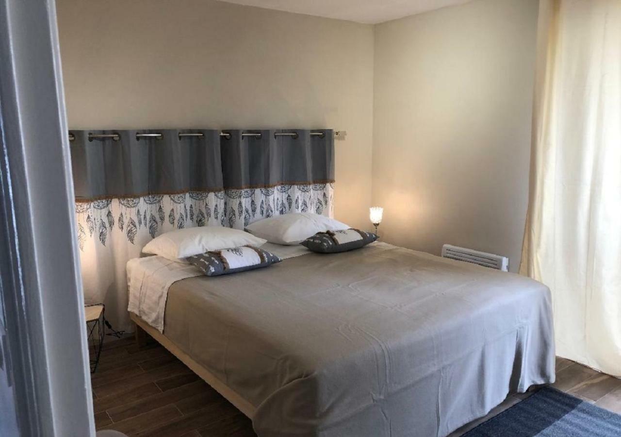 Rives De Loire Parking Gratuit Apartment